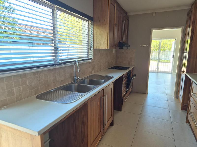 4 Bedroom Property for Sale in Flamingo Vlei Western Cape